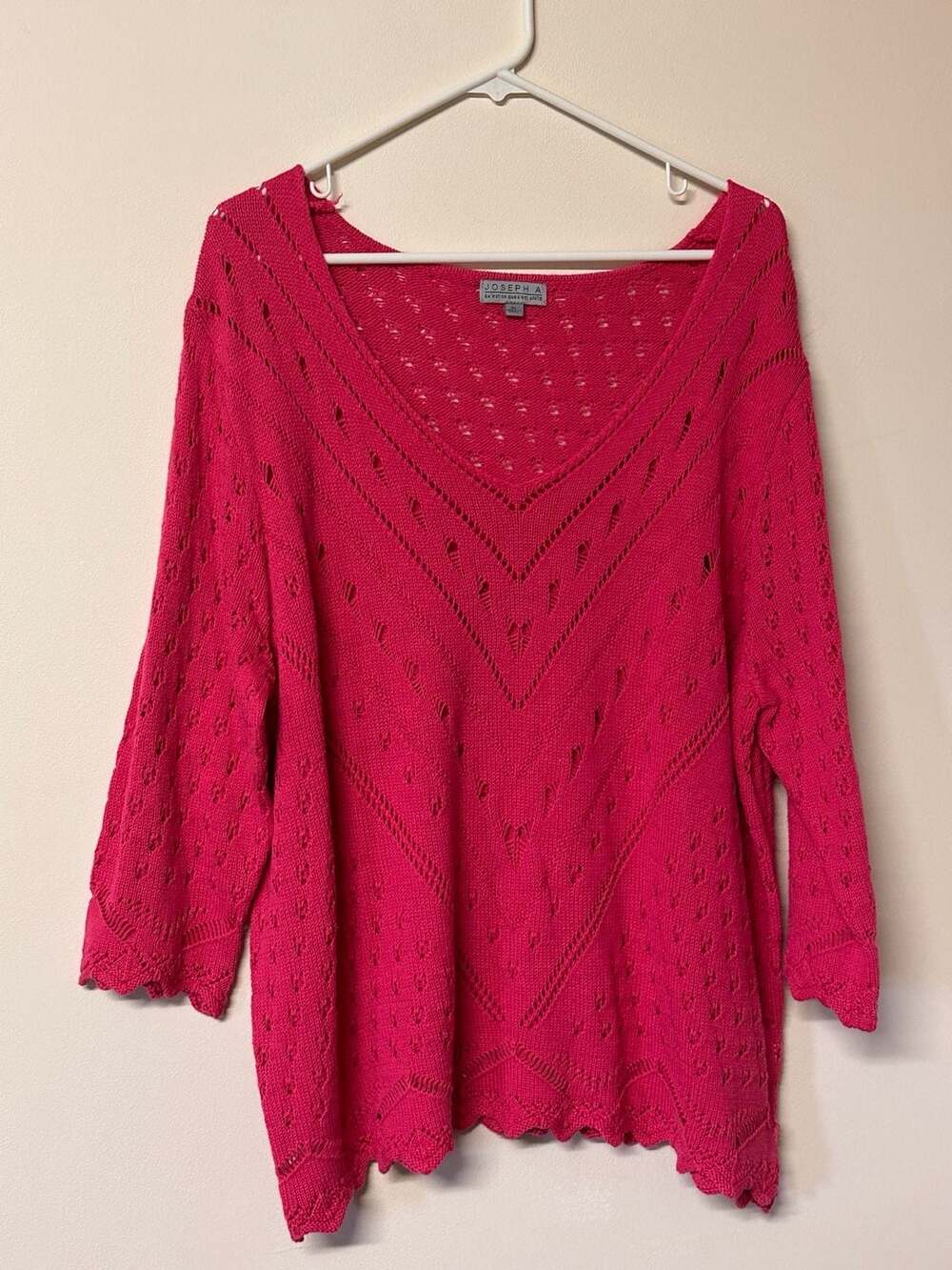Joseph A Pointelle Scalloped Sweater Size XL Pink V-Neck